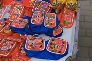 饸烙面手工绣品