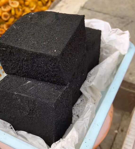 沿山镇灰豆腐