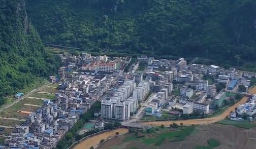 下甲镇集市