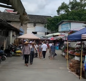 成团镇集市