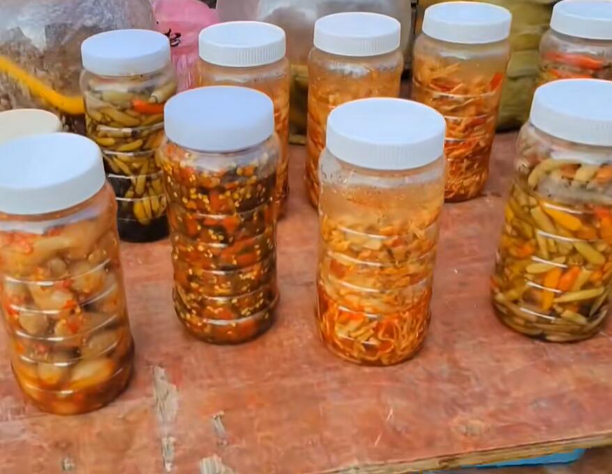 金石桥镇各种各样的小咸菜