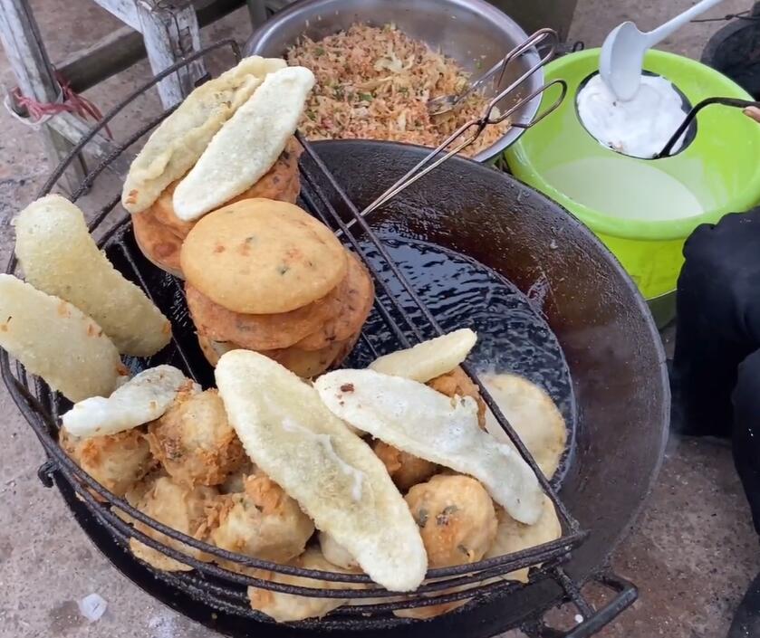 茅岩河镇当地小吃油粑粑
