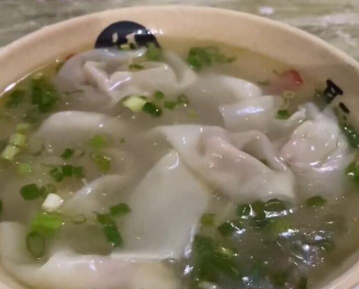 太乙镇当地好吃的抄手